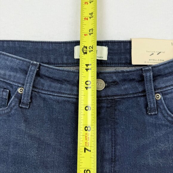 NYDJ Women's Kristie 80's Blue Denim Bermuda Size 10 Liftxtuck Tech, Raw Hem NWT - Picture 8 of 10